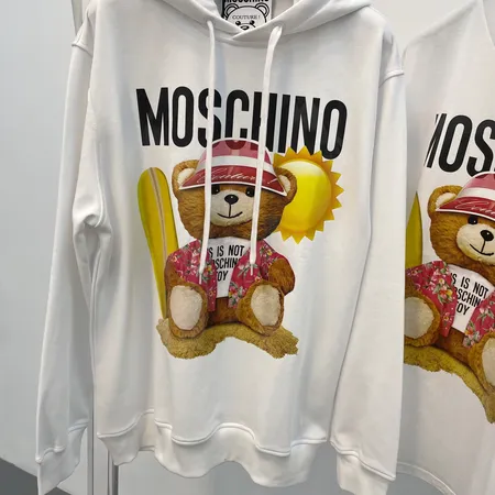 モスキーノ パーカー