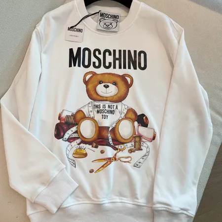 モスキーノ パーカー