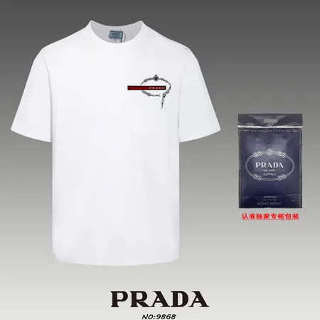 プラダ Tシャツ