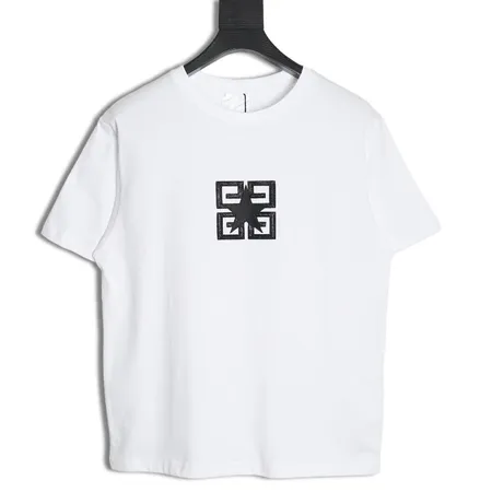 ジバンシィ Tシャツ