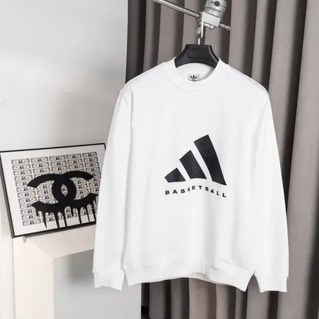 アディダス パーカー