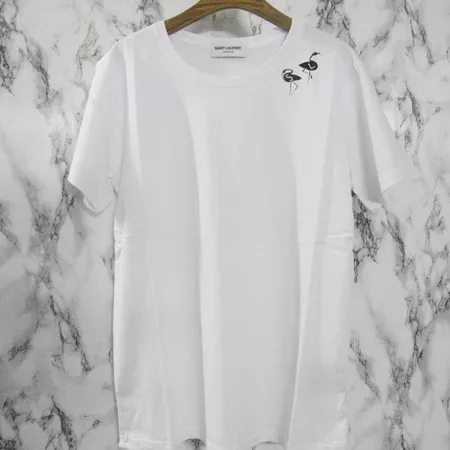 イブサンローラン Tシャツ