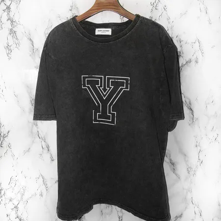 イブサンローラン Tシャツ