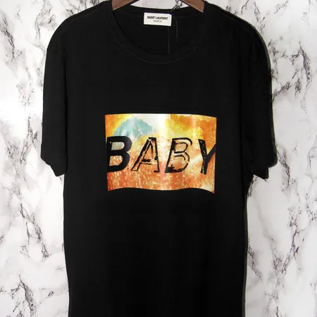 イブサンローラン Tシャツ