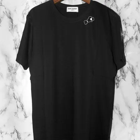 イブサンローラン Tシャツ