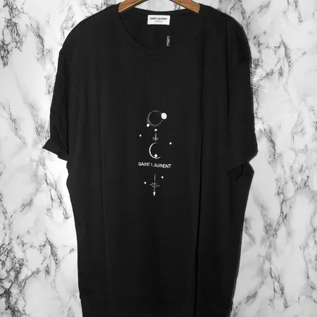 イブサンローラン Tシャツ