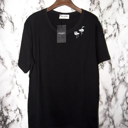 イブサンローラン Tシャツ