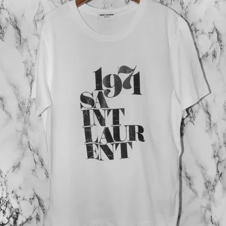 イブサンローラン Tシャツ