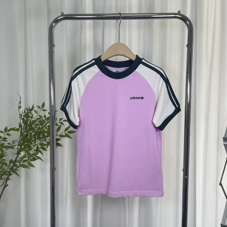 アディダス Tシャツ