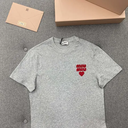 ミュウミュウ Tシャツ