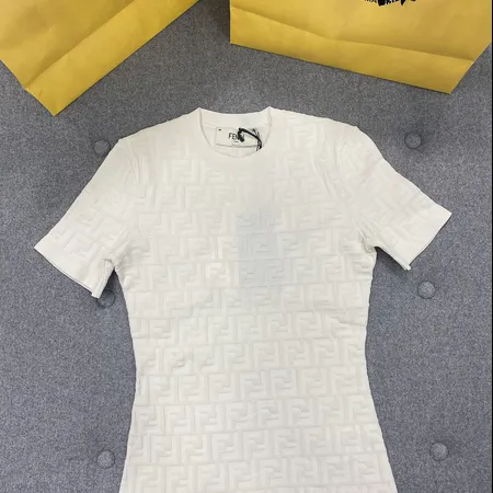 フェンディ Tシャツ