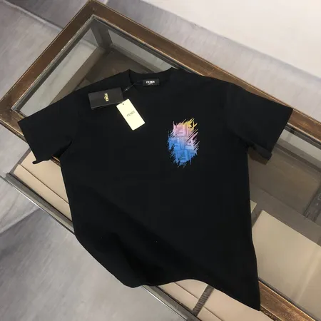 フェンディ Tシャツ