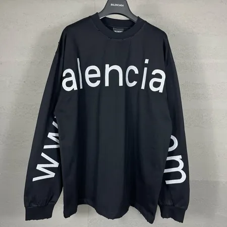 バレンシアガ パーカー