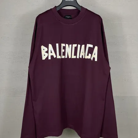 バレンシアガ パーカー