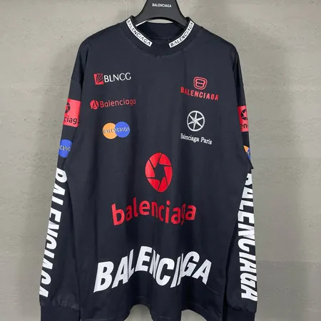 バレンシアガ パーカー