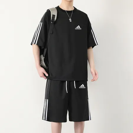 アディダス Tシャツ