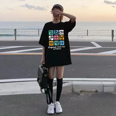 アディダス Tシャツ
