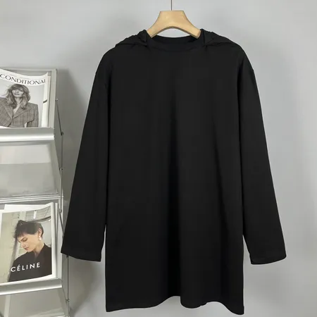 バレンシアガ Tシャツ