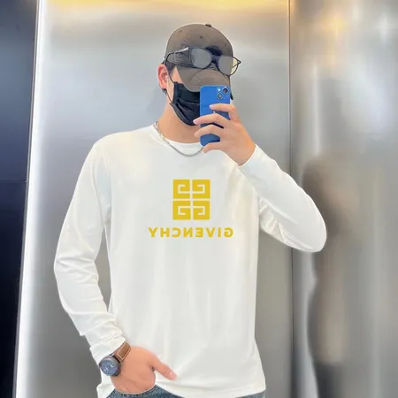 ジバンシィ Tシャツ