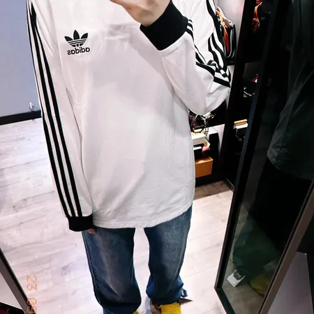 アディダス パーカー