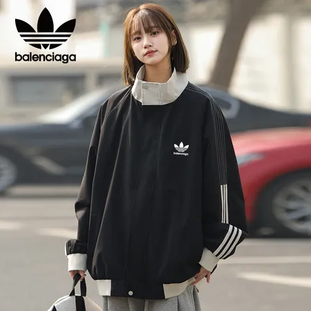 アディダス パーカー