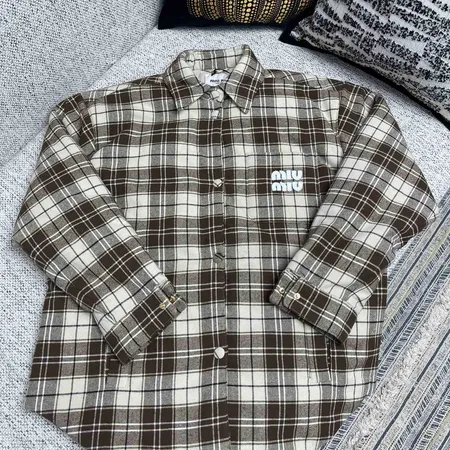 ミュウミュウ シャツ