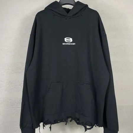 バレンシアガ パーカー