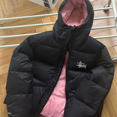 ステューシー ダウンジャケット