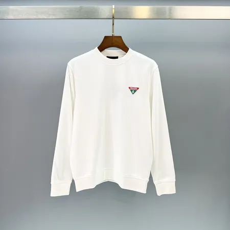 プラダ パーカー