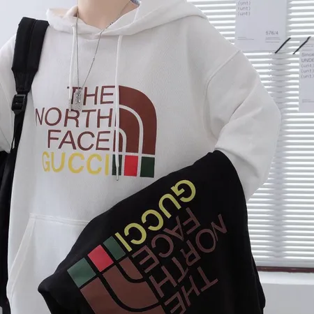 ノースフェイス パーカー