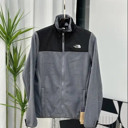 ノースフェイス パーカー