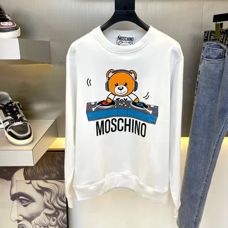 モスキーノ パーカー