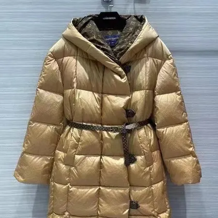 ルイヴィトン ダウンジャケット