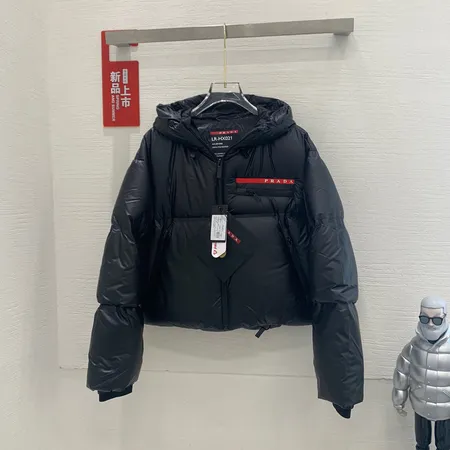 プラダ ダウンジャケット