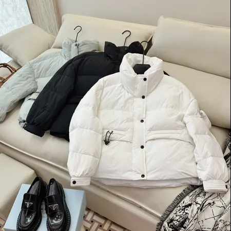 プラダ ダウンジャケット