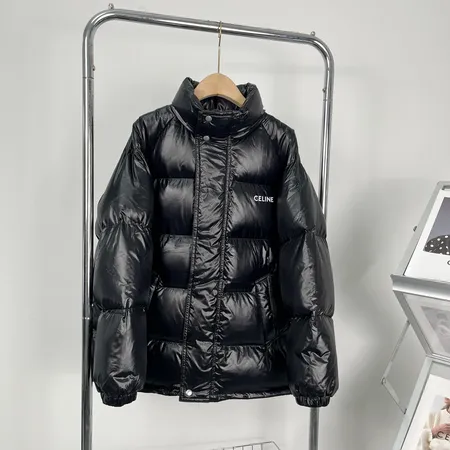 セリーヌ ダウンジャケット