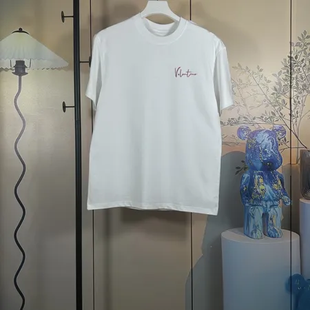 ヴァレンティノ Tシャツ