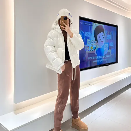 フェンディ ダウンジャケット