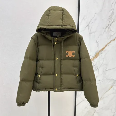 セリーヌ ダウンジャケット