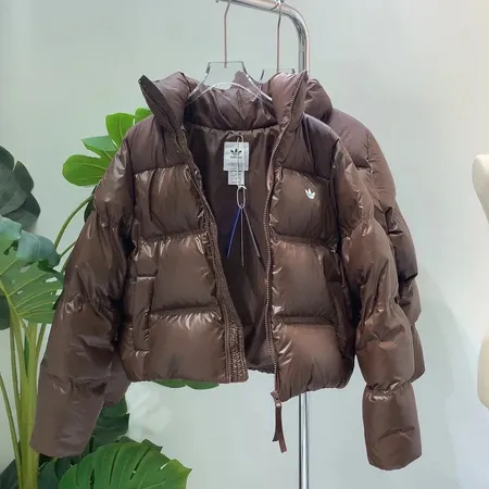 アディダス ダウンジャケット