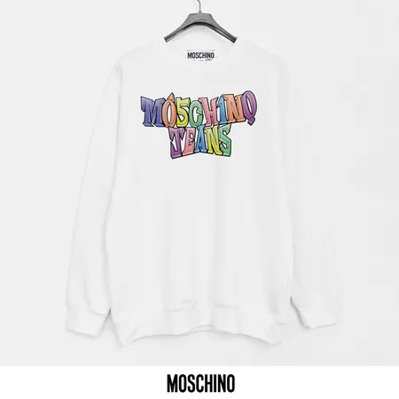 モスキーノ パーカー