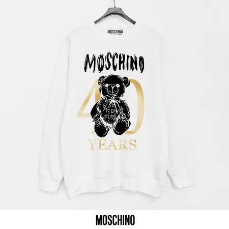 モスキーノ パーカー