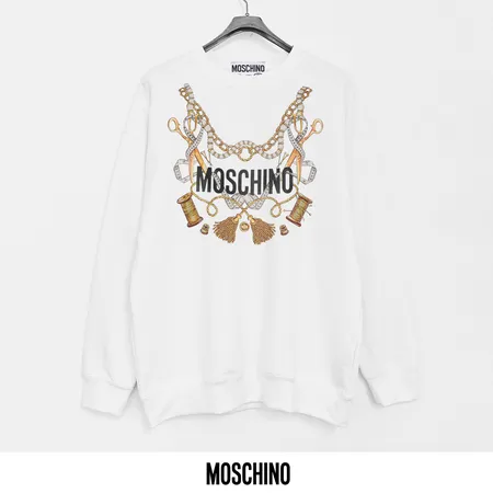 モスキーノ パーカー