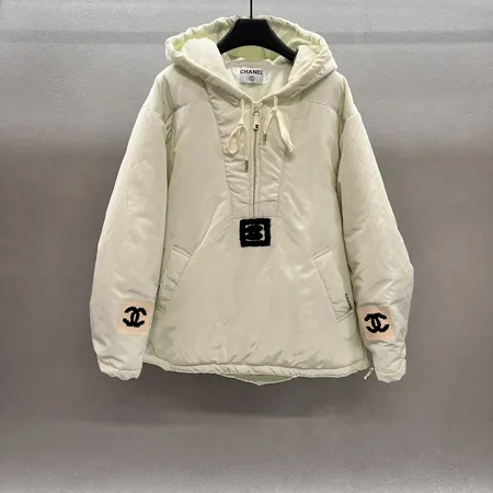 シャネル ダウンジャケット