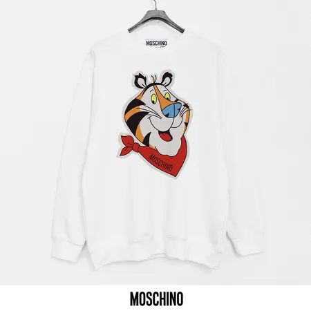 モスキーノ パーカー