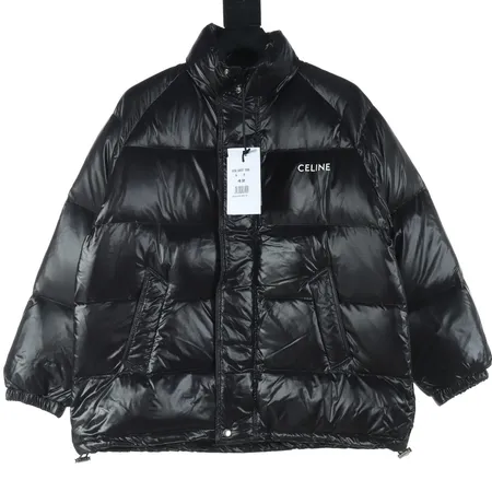 セリーヌ ダウンジャケット