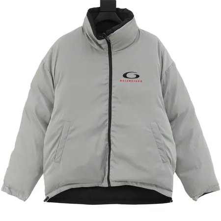 バレンシアガ ダウンジャケット