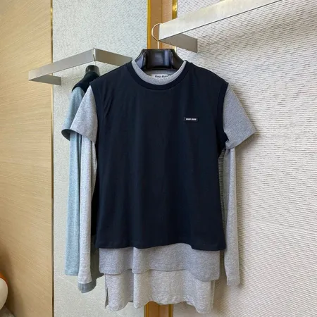 ミュウミュウ Tシャツ