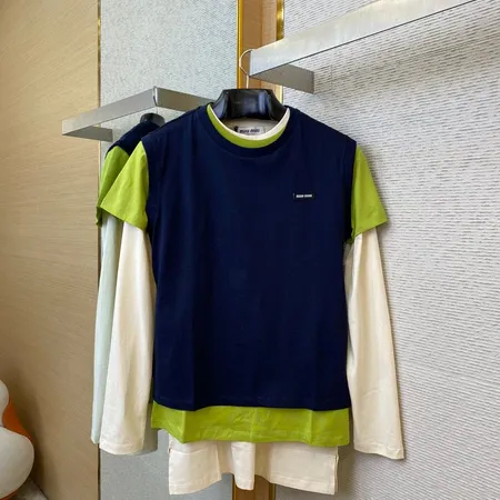 ミュウミュウ Tシャツ