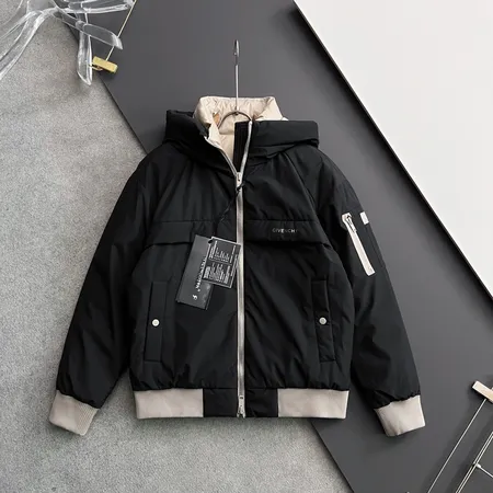 ジバンシィ ダウンジャケット